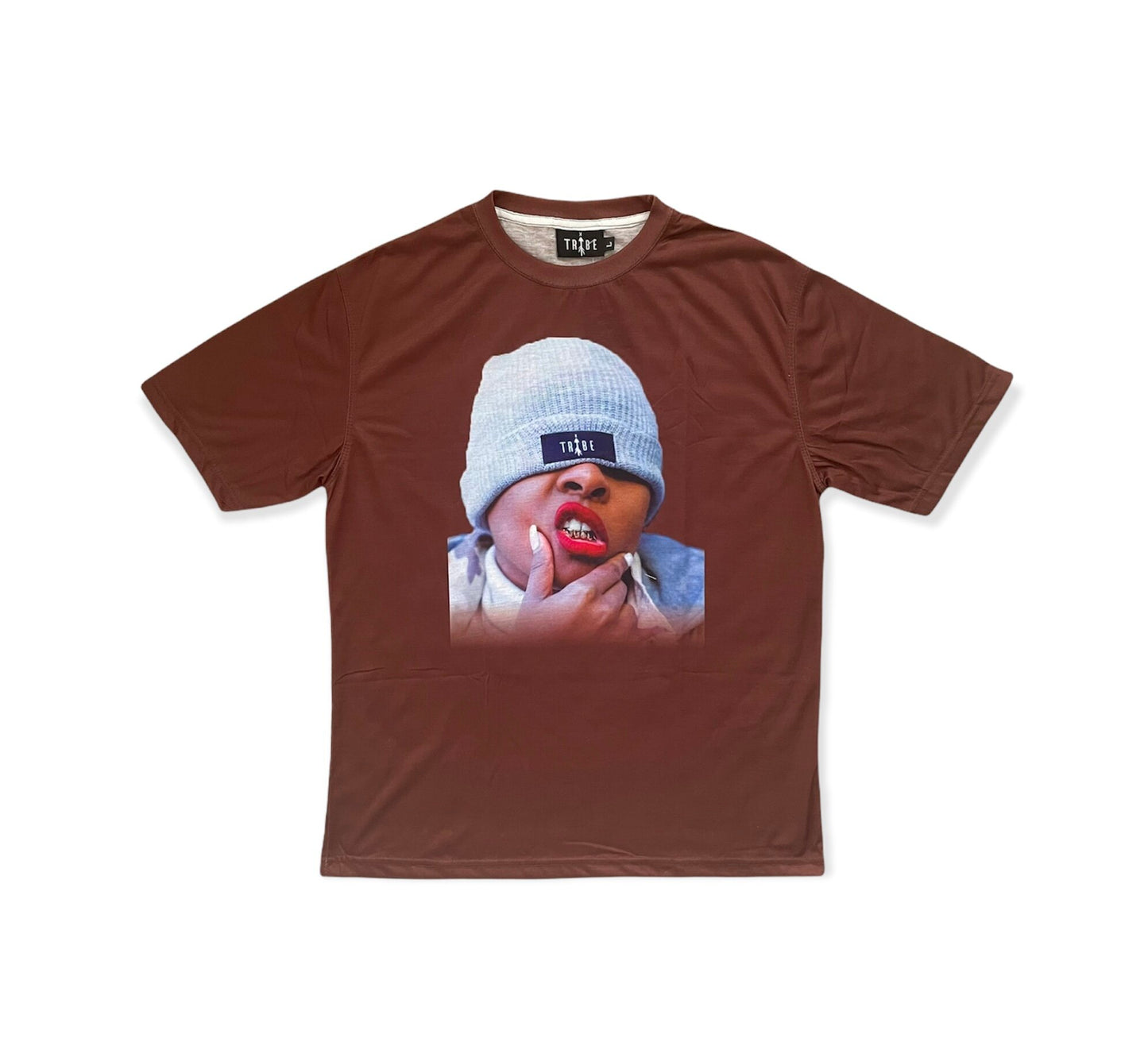 “Red Lips & Golds” Tee - Brown